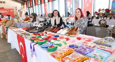 Girişimci kadınları bir araya getiren sokak