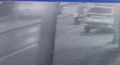 İki motosiklet böyle çarpıştı… 1'i hamile 2 yaralı