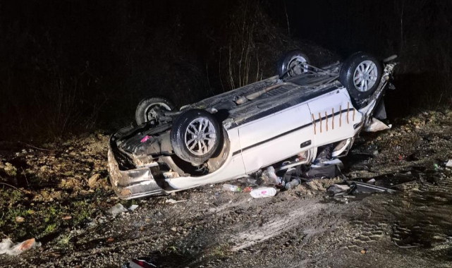 İnegöl’de Kontrolden Çıkan Otomobil Şarampole Yuvarlandı