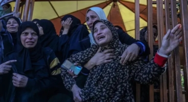 İsrail Gazze'de Soykırım Yapmaya Devam Ediyor!