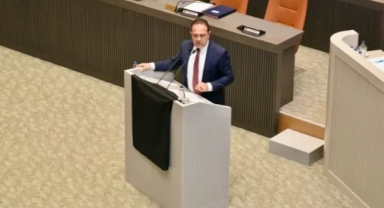 KKTC'de Siyah Örtü Krizi