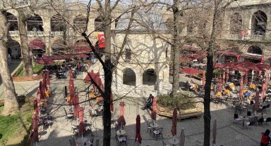 Koza Han'da masalar geri döndü, vatandaş yeniden tarihle buluştu