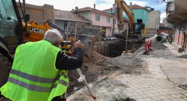 Mustafakemalpaşa'nın altyapısı Büyükşehir'le yenileniyor