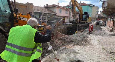 Mustafakemalpaşa'nın altyapısı Büyükşehir'le yenileniyor