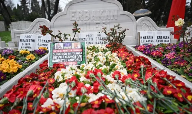 Necmettin Erbakan Vefatının 15. Yılında Kabri Başında Anıldı