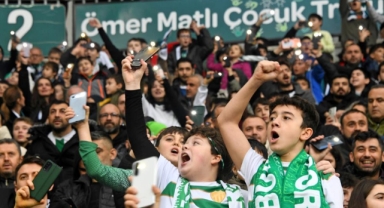 Osmangazi Belediyesi 100 Çocuğu Bursaspor Maçına Götürdü