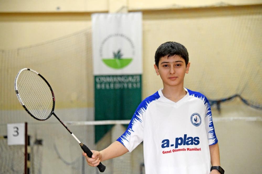 Osmangazi Belediyesi ile Badminton Yıldızlar İl Birinciliği Heyecanı
