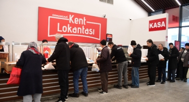 Osmangazi Belediyesi Ramazan İftar Sofralarıyla Binlerce Vatandaşı Buluşturuyor