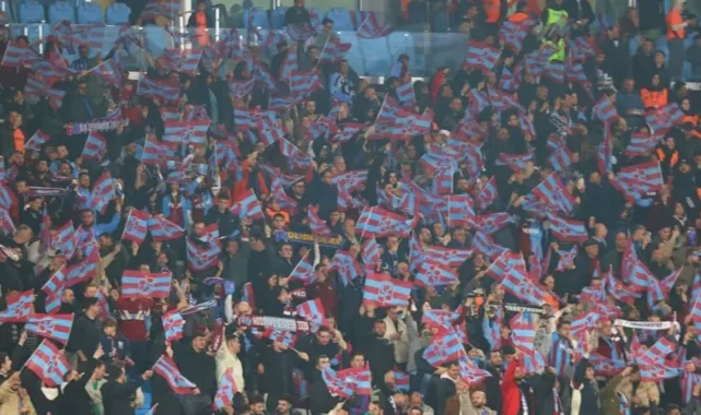 Trabzonspor tribünlerinden maç sonu istifa sesleri