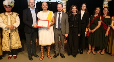 TÜMKAD ve TOFAŞ Tiyatro Kulübü’nden Anlamlı Gece