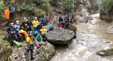 Yağmur ve kar sularıyla coşan kanyonu geçen sporcu böyle konuştu