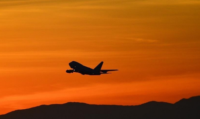 Abdulkadir Uraloğlu: Orta Doğu Hava Sahası Gelişmelerini Anlık Takip Ediyoruz