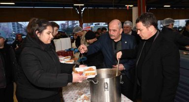 Başkan Aydın, Hamitler'de "Gönül Sofrası"nda vatandaşlarla buluştu