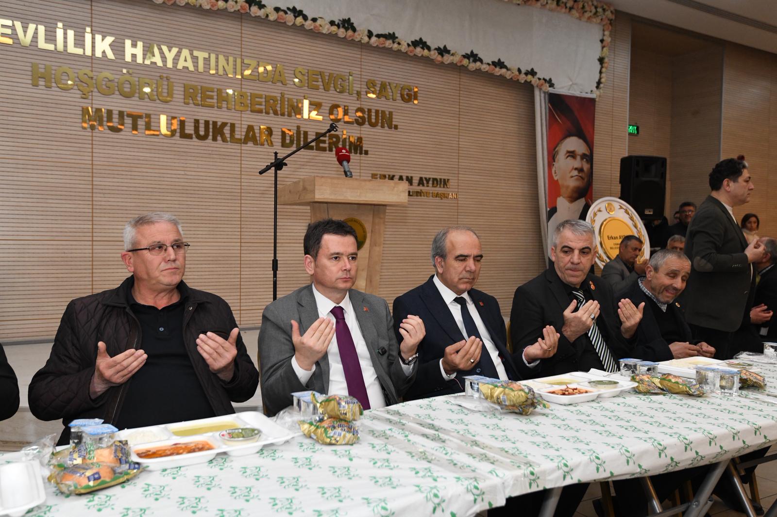 Başkan Aydın Yüzlerce Yürekle Aynı Sofrayı Paylaştı