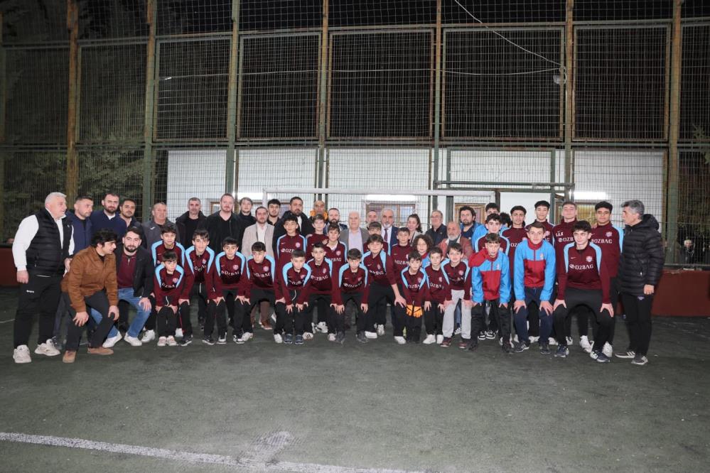 Başkan Bozbey’den İnegöl Karadeniz Güvenspor’a Sahayı Yenileme Sözü