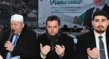 Başkan Erkan Aydın Alacahırka’da Vatandaşlarla İftar Yaptı