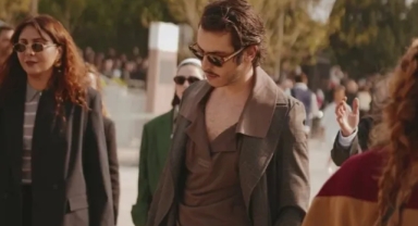 Boran Kuzum ve Özge Gürel Paris’te Moda Sahnesinde