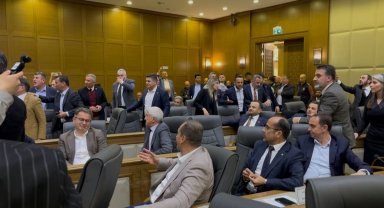 Bursa Büyükşehir Meclisi'nde 'su zammı' tekrar gündeme geldi, tansiyon yükseldi