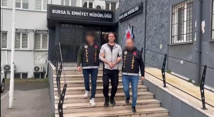 Bursa'da 12 Yıldır Kaçan Hükümlü Polis Operasyonuyla Yakalandı
