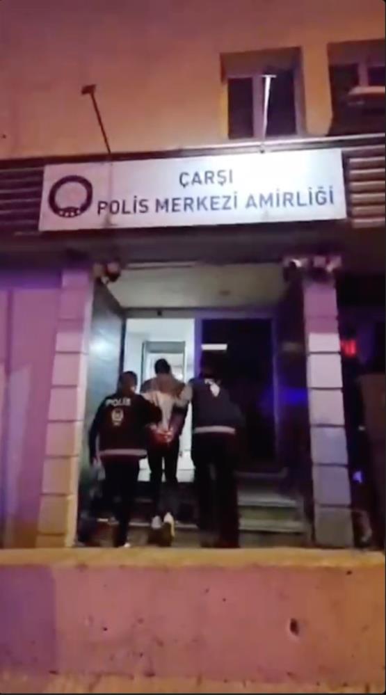 Bursa’da Aranan Şahıs Yakalandı ve Cezaevine Teslim Edildi