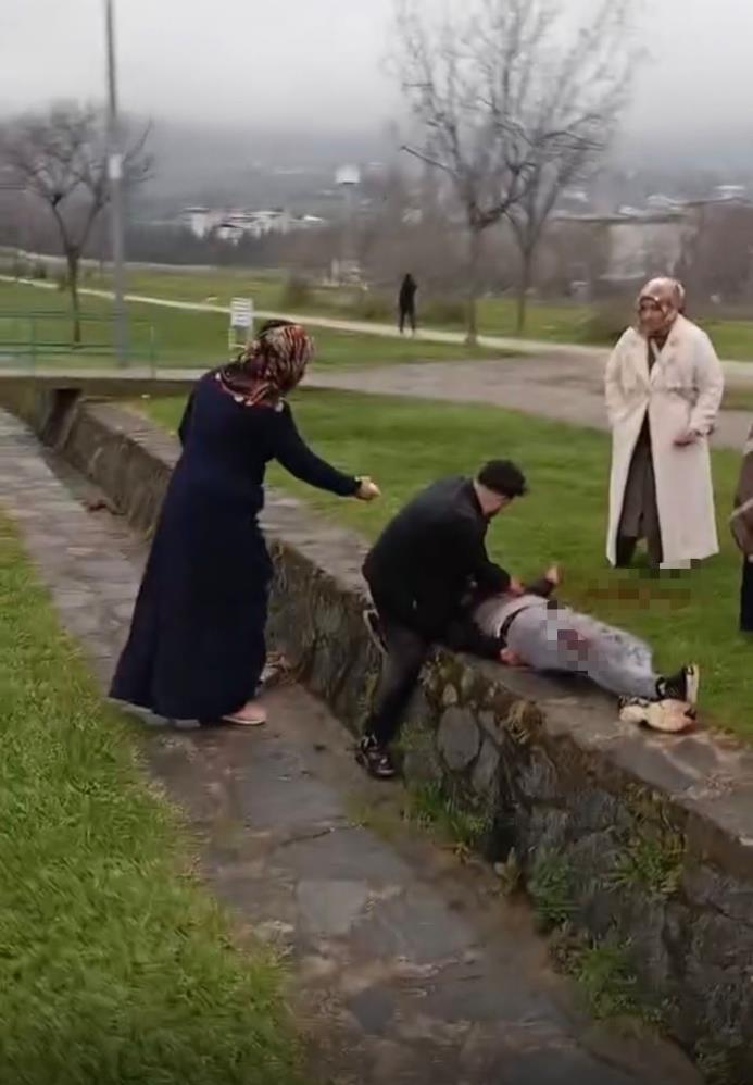 Bursa’da Bıçaklı Kavga: 1 Kişi Hayatını Kaybetti