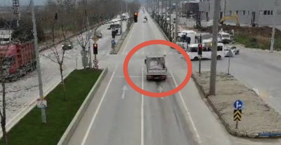 Bursa’da Dron Destekli Kırmızı Işık Denetimi