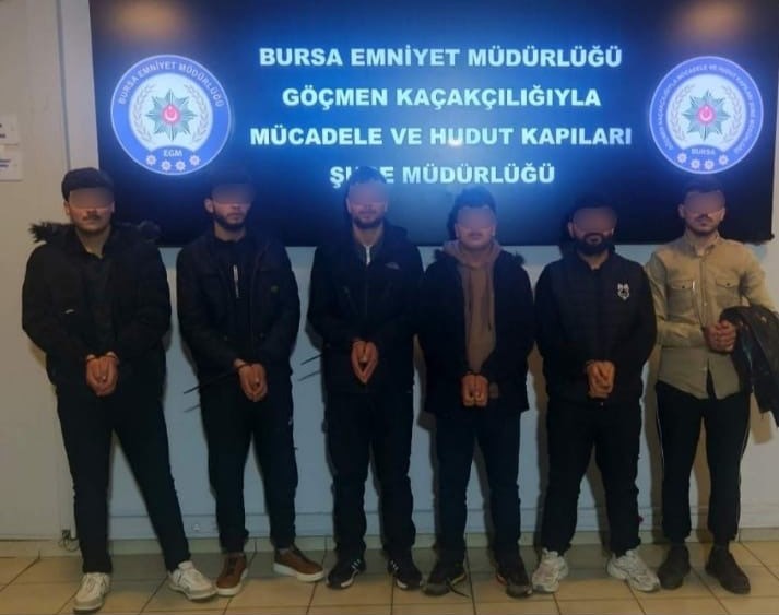 Bursa’da Göçmen Kaçakçılığı Operasyonu: 17 Yabancı Uyruklu Yakalandı