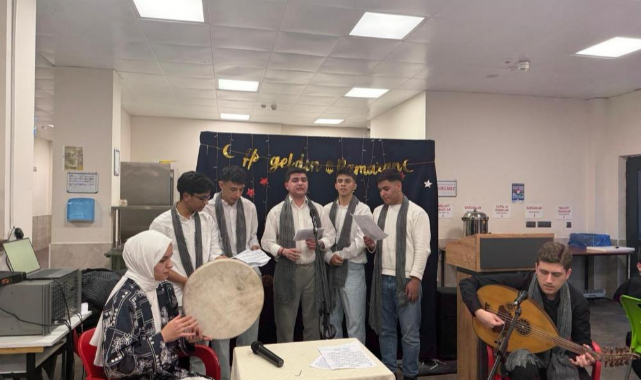 Bursa'da Öğrenciler ve Şehit Aileleri Ramazan Sofrasında Buluştu