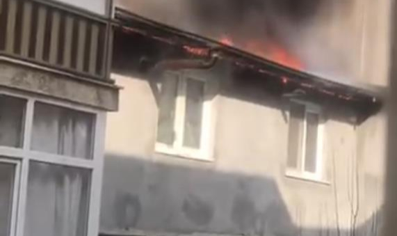 Bursa Gürsu'da Çatı Katında Yangın Paniğe Neden Oldu