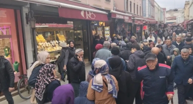 Bursa Kapalı Çarşıda Altın Kuyrukları Oluştu