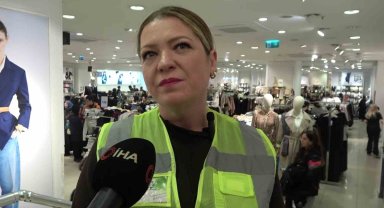 Bursa'da ihtiyaç sahibi 400 çocuğa bayram sevinci