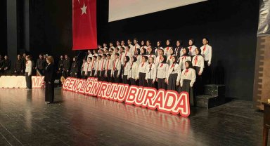 Bursa'da İstiklal Marşı'nın kabulünün 105. yılı törenle anıldı