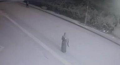 Bursa'da kapkaç anı kamerada 18 suç kaydı bulunan zanlı tutuklandı