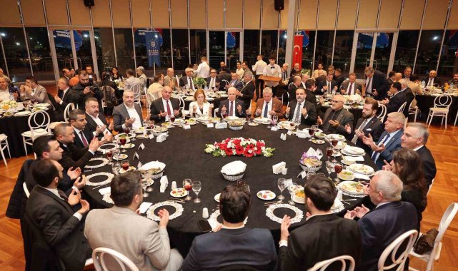 Bursa'da özlenen tablo...Mecliste su için tartıştılar, iftarda aynı sofrada buluştular
