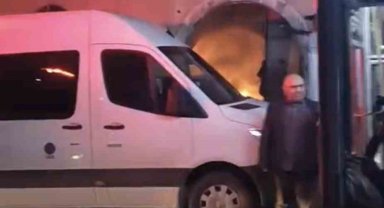 Bursa'da tarihi binada çıkan yangın söndürüldü