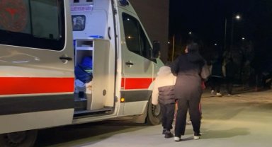 Bursa'da tavuk döner yiyen 25 kişi zehirlendi