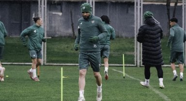 Bursaspor'da Gebze hazırlıkları sürüyor