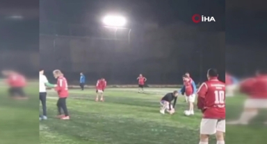 Halı sahada kalp krizi geçiren eski futbolcunun o anları ortaya çıktı
