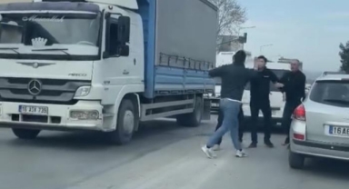 İki Sürücü Arasında Tartışma Kavgaya Dönüştü
