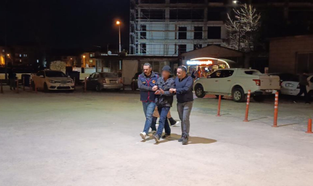 İnegöl’de Hakkında 15 Yıl Hapis Cezası Bulunan Şahıs Dolmuşta Yakalandı