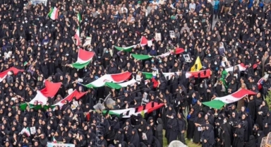 İran'da bombalanan ilkokul 40 dakikada iki kez bombalandı