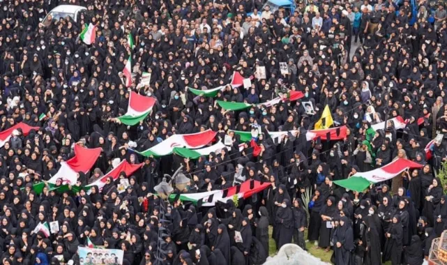 İran'da bombalanan ilkokul 40 dakikada iki kez bombalandı