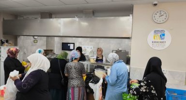 Karacabey Belediyesi'nden binlerce vatandaşa destek