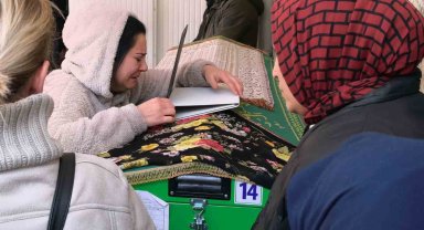 Küçük Öykü, gözyaşları arasında toprağa verildi