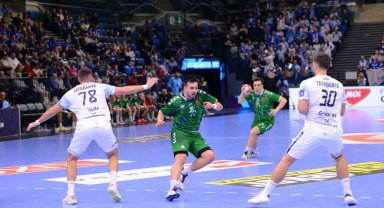 Nilüfer Belediyespor Macaristan'dan avantajlı dönüyor