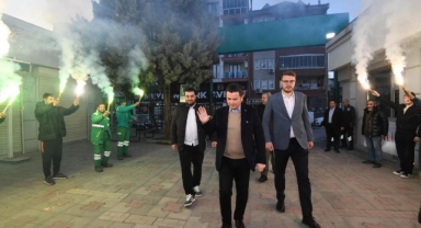 Osmangazi Belediye Başkanı Erkan Aydın Emek Mahallesi İftar Programında Vatandaşlarla Buluştu