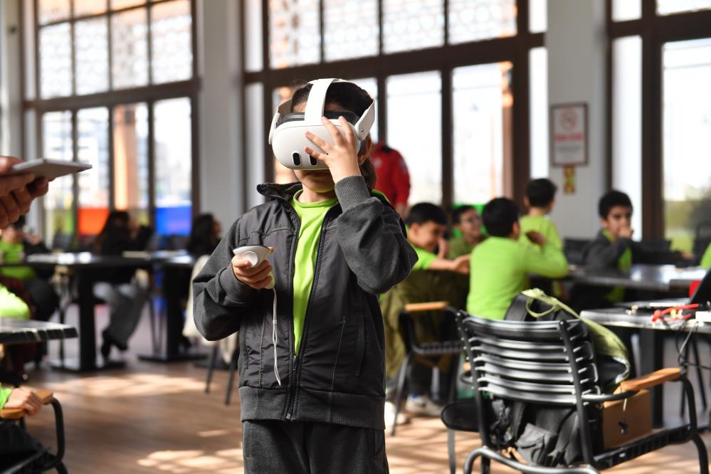 Osmangazi’de Çocuklara VR ile Afet Eğitimi