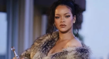 Rihanna'nın Malikanesine Silahlı Saldırı