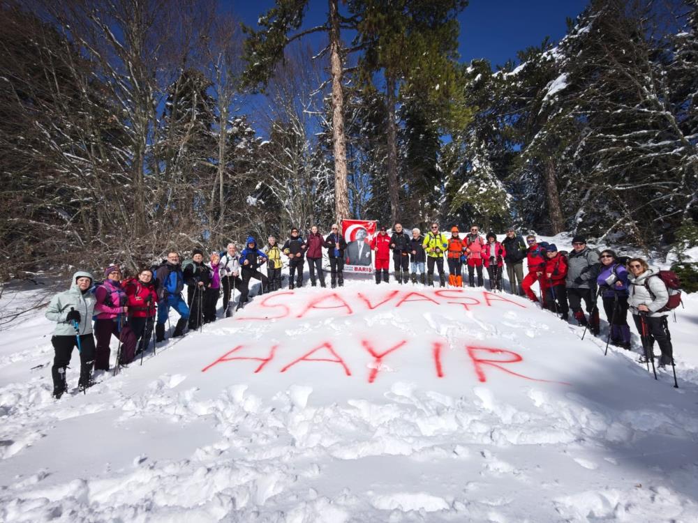 Sınır Tanımayan Dağcılar Uludağ’da Savaşlara Dikkat Çekti