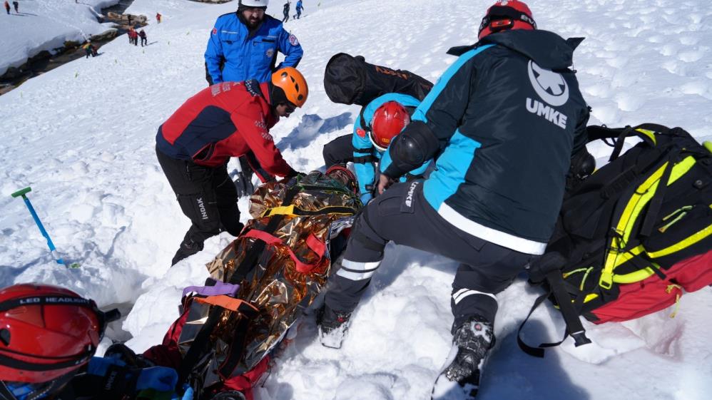 Uludağ’da Çığ Arama Kurtarma Tatbikatı Başarıyla Gerçekleştirildi